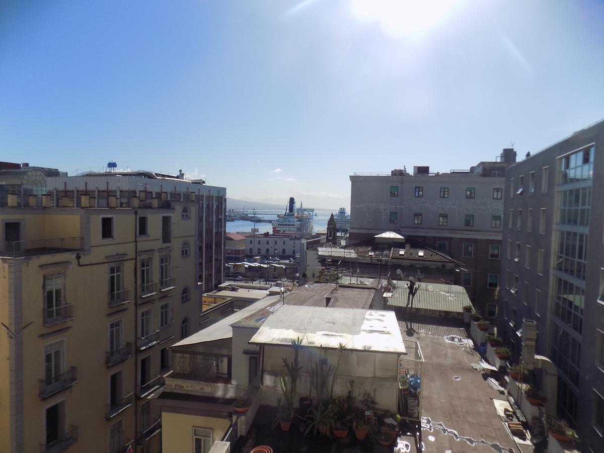 Suite Napoletana Неаполь Экстерьер фото