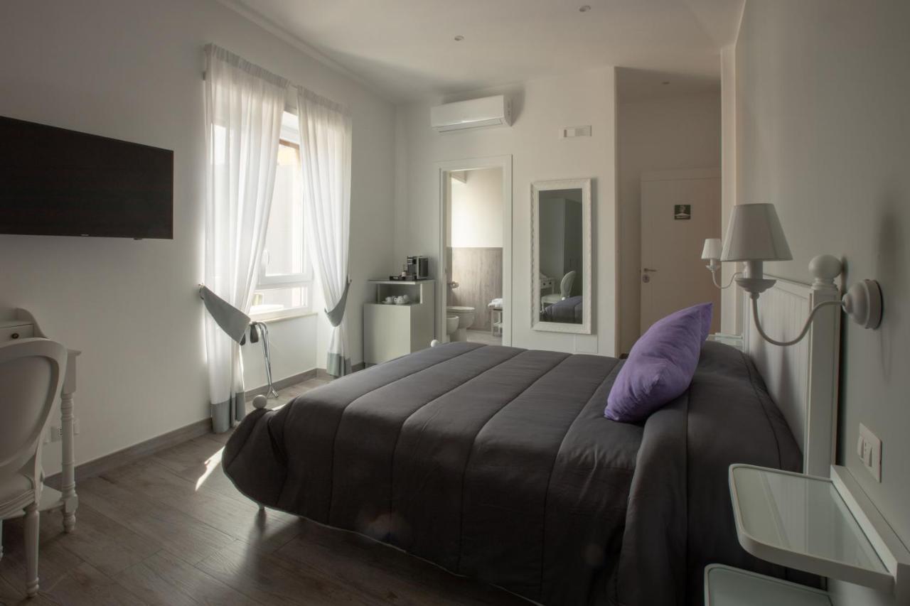 Suite Napoletana Неаполь Экстерьер фото